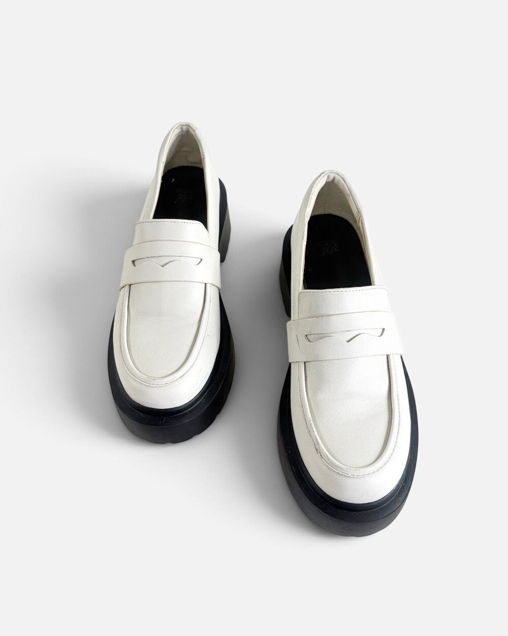 Wild Fable White Lacey Platform Loafers Chunky Lug Sole Women's Size 10